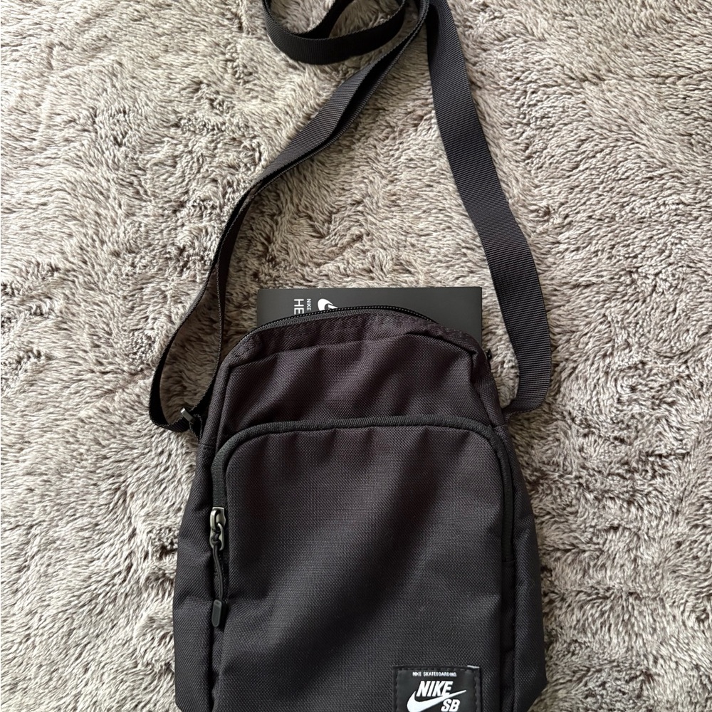 Nike Heritage Crossbody Bag BNWT